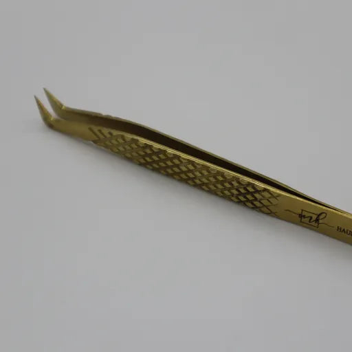 MK Luxe Gold Small Boot Tweezers