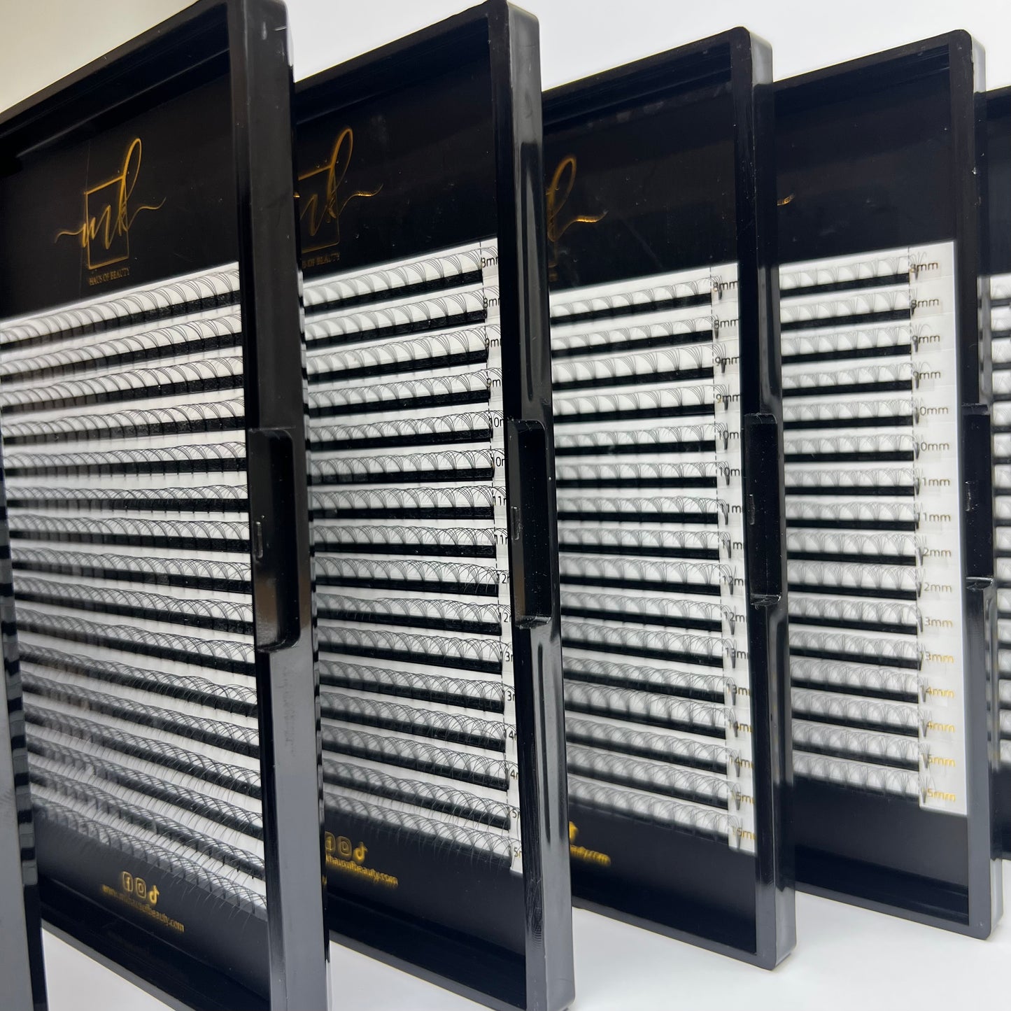 MK Drastic Black Short Stem Premade Fans 3D - 10D Mixed, 6 x 8-15mm Sample XL Trays